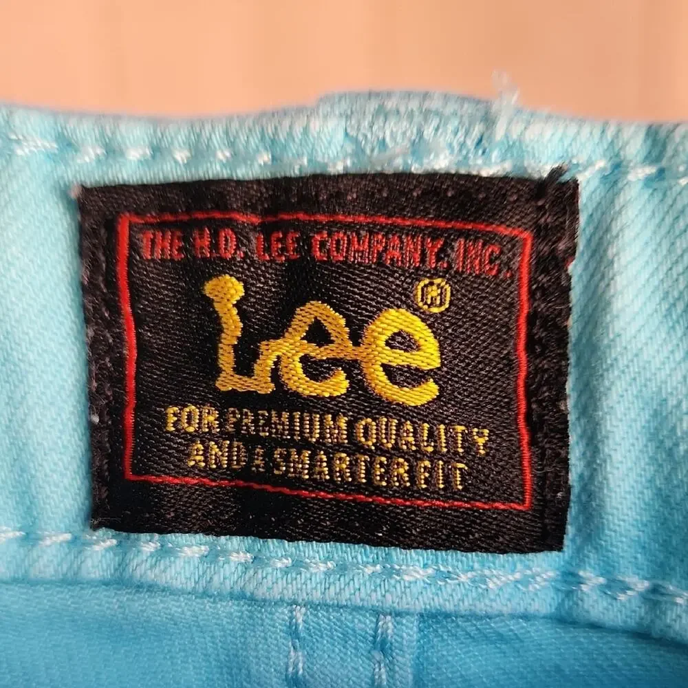 Lee Premium Quality Light Blue Denim shorts women's 22 - Picture 2 of 4